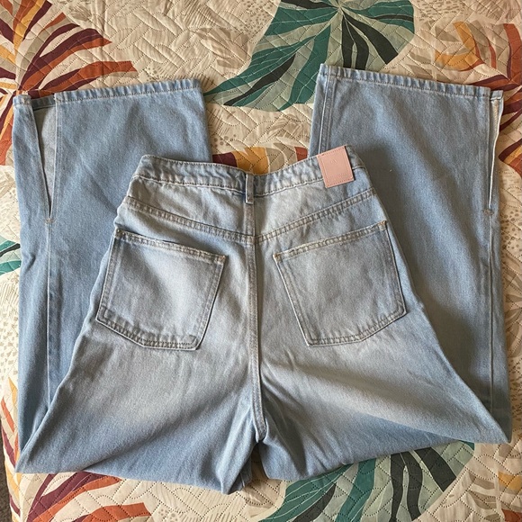 C&A light wash jeans - Picture 2 of 7